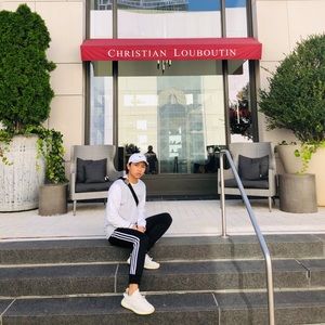 Meet your Posher, Phillips